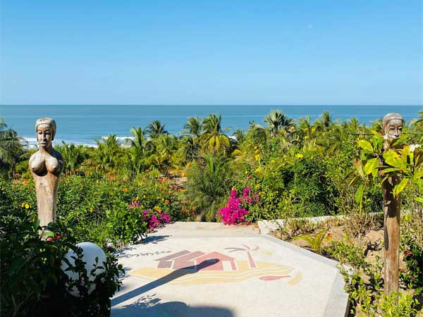 Des terrasses aménagées vous permettrons d'admirer la beauté de l'océan Atlantique à toute heure de la journée ainsi que les magnifiques coucher