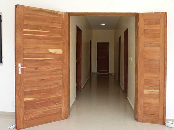 Appartement et studios à louer dans secteur Cap Randoulène, proche du village de Cap Skirring, des commerces et de la plage.