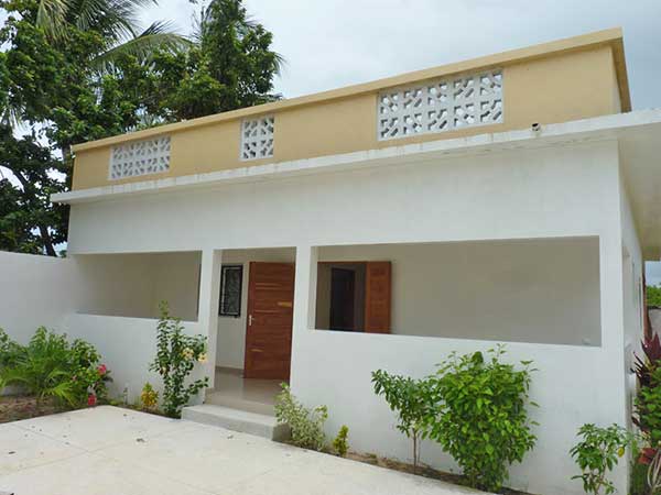 Appartement et studios à louer dans secteur Cap Randoulène, proche du village de Cap Skirring, des commerces et de la plage.