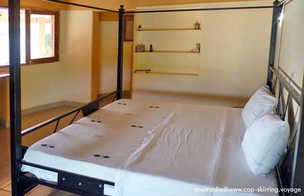 Location bungalow tout confort au bord de l'océan en bordure de mer à cap skirring sud du sénégal