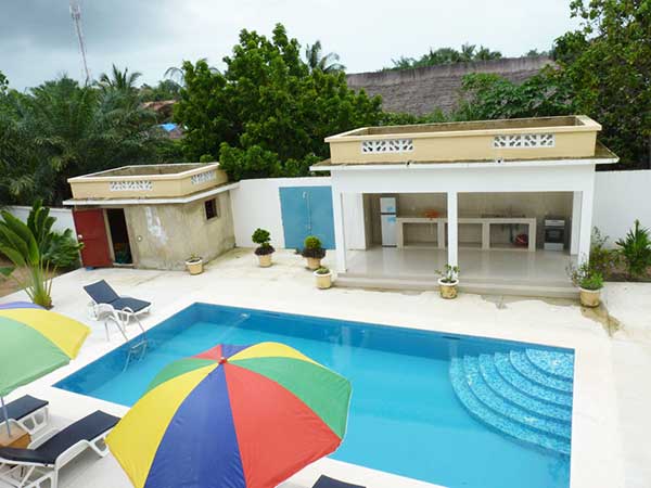 Appartement et studios à louer dans secteur Cap Randoulène, proche du village de Cap Skirring, des commerces et de la plage.