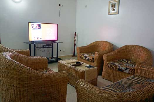 Location appartement studio 2 chambres doubles, cuisine, salon, proche de la plage dans secteur Cap Randoulène.