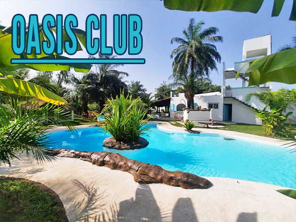 Location petites villas indépendantes avec magnifique piscine lagon et jardin exotique à Cap Skirring.