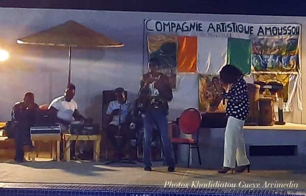 Des soirées sont organisées régulièrement avec groupe de musique au bord de la piscine du Motel. Photos Khadidiatou Gueye Arvimedia