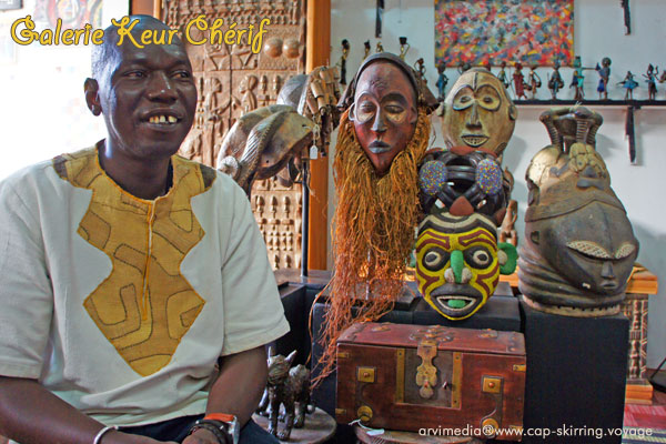 Younousse Aidara Artiste peintre, art moderne, street art grand peintre sénégalais