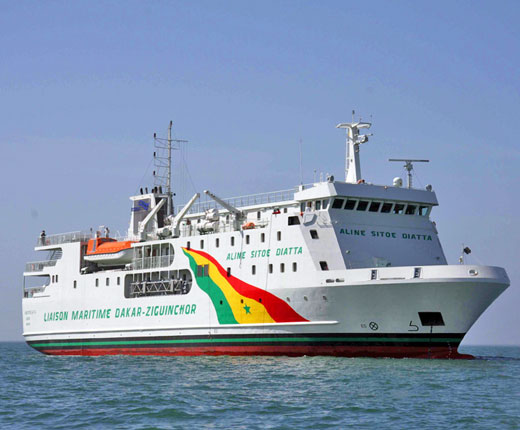 Ferry Boat Aline Sitoé Diatta, bateau qui assure la liaison Dakar - Zinguinchor