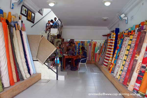 au centre du village de Cap Skirring, martine casa dessus