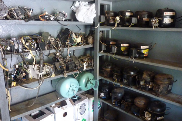 Khadim Gakou - Technicien froid Cap Skirring - Réparation frigo - gazinière - congélateur