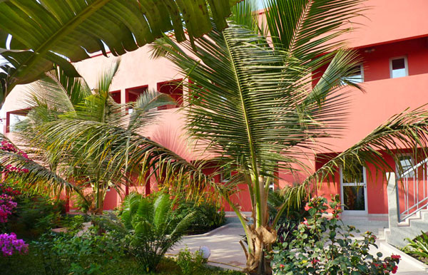 Location appartement dans Motel Régal à Cap Skirring, résidence de construction récente, confort et tranquillité garantie.