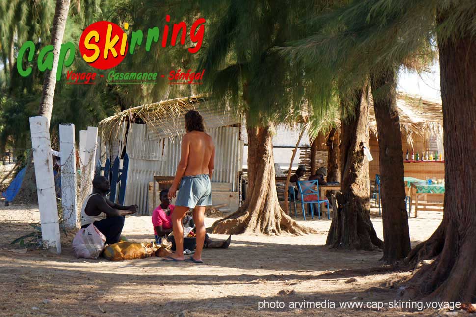 photo de voyage en Casamance sud du sénégal, ambiance tranquille et agréable sur la plage arvimedia