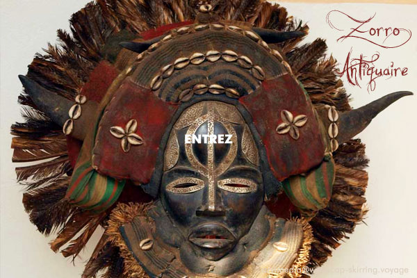 vente d'antiquités africaines grand choix de masques et de sculptures authentiques magasin situé à cap skirring sénégal