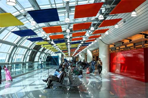 Nouvel aéroport Blaise Diagne de Dakar au Sénégal il est ouvert toute la nuit ainsi que les cafétéria 