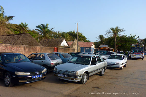 Place des taxis de Cap Skirring tous trajets cap skirring ziguinchor baie de boucotte