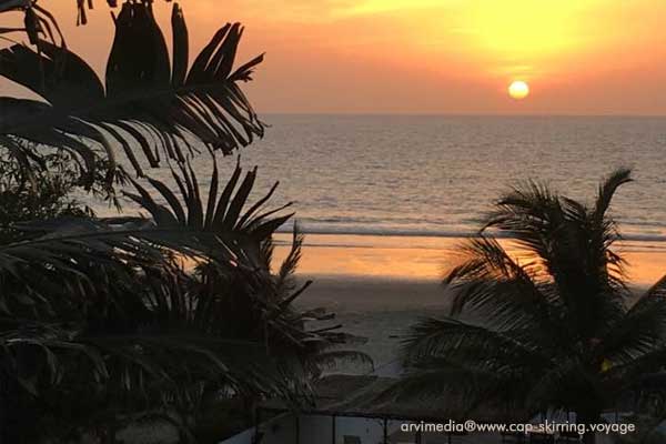 hôtel idéalement situé en bordure d'océan à deux kilomètre du village de cap skirring vacances de rêve au sénégal