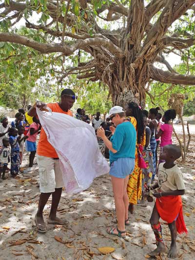découvrez avec doudou Tamba les jolis village de Casamance, les traditions diolas leurs rites et coutumes ancestraux. Diembéring, Kabrousse...